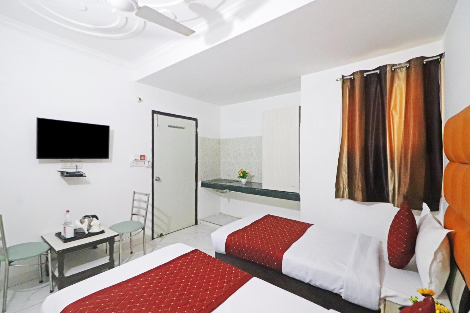 Clink Airport Stay -New Delhi Exteriör bild