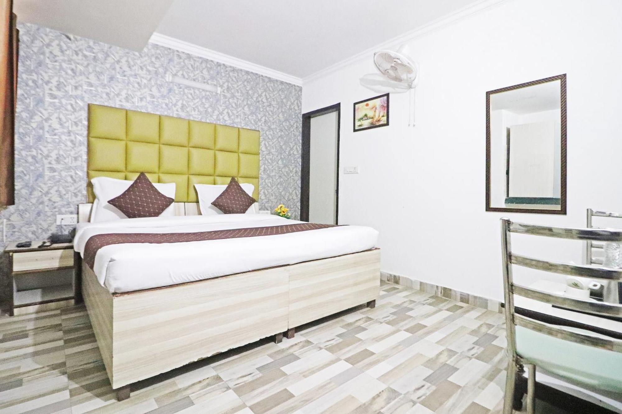 Clink Airport Stay -New Delhi Exteriör bild