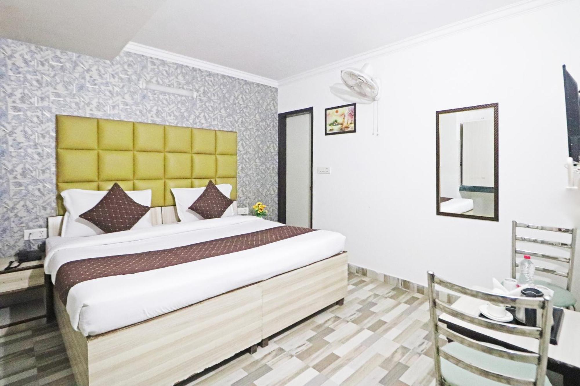 Clink Airport Stay -New Delhi Exteriör bild