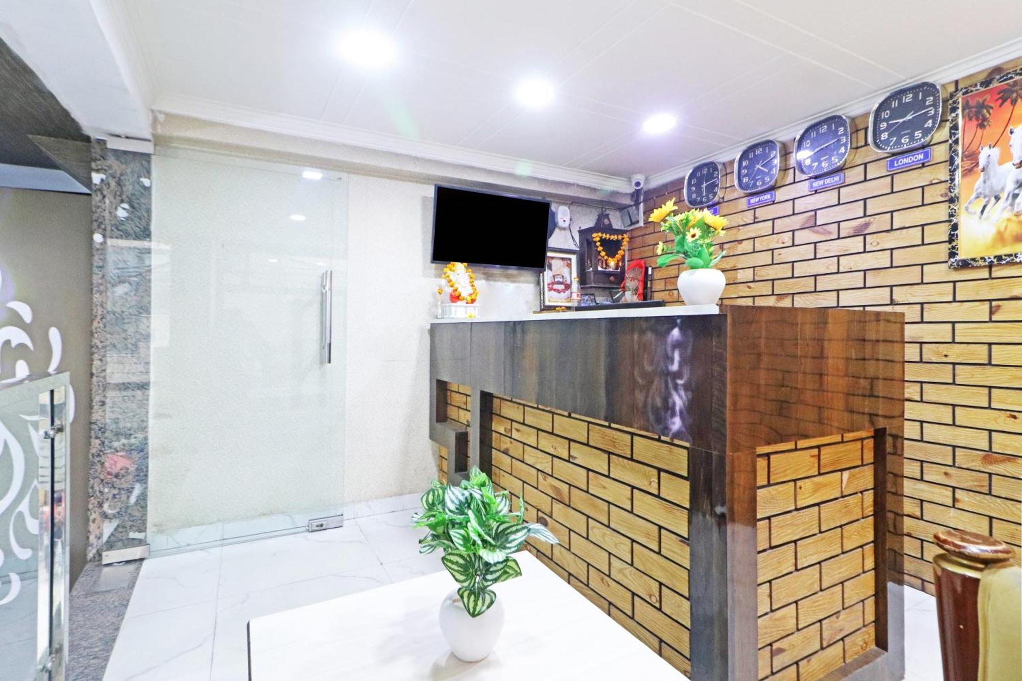 Clink Airport Stay -New Delhi Exteriör bild